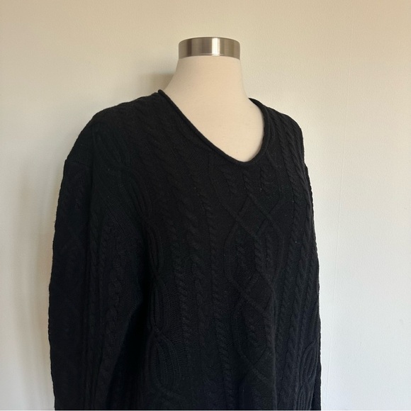 Vintage J. Crew 100% LambsWool Knit Sweater Black XL - Picture 2 of 8